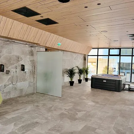 Levin In Odyssey Pool &