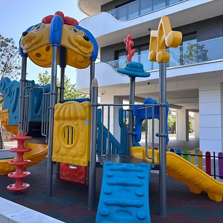 Levin In Odyssey Pool & Apartamento Năvodari