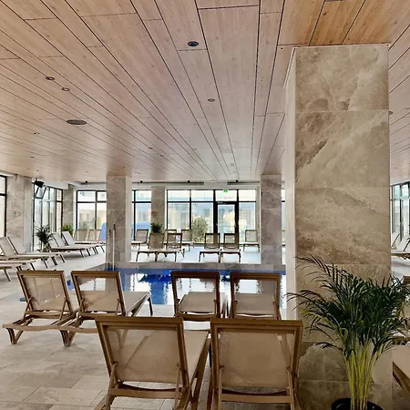 Levin In Odyssey Pool &